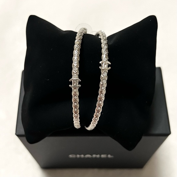 CHANEL Jewelry - Chanel XL Chain Link Hoop Earrings in SHW